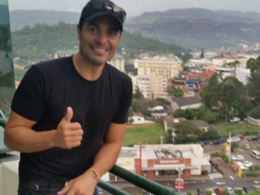 Chayanne y su hijo presumen su musculoso cuerpo