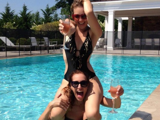 Conoce a los famosos que son íntimos amigos