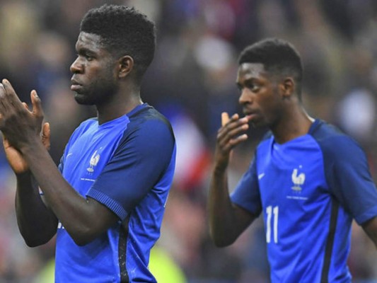 'Estaré detrás para asegurarme de que hace todo bien', dice Umtiti sobre Dembelé&nbsp;&nbsp;