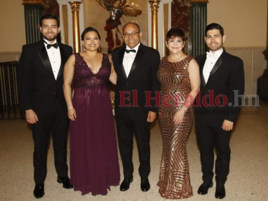 Así fue la boda de Ivonne, hija del presidente Hernández