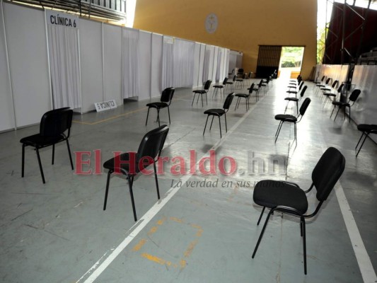 FOTOS: Así luce el centro de triaje en la Universidad Católica que abrirá este lunes