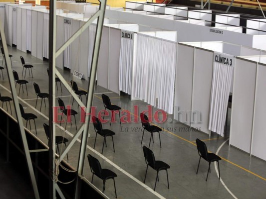 FOTOS: Así luce el centro de triaje en la Universidad Católica que abrirá este lunes