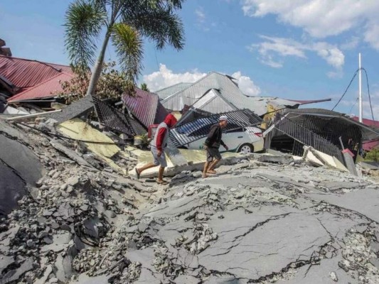 15 imágenes para recordar los 15 años del devastador tsunami en Indonesia