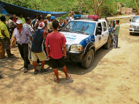 Temen perder vidas humanas por conflicto de minera