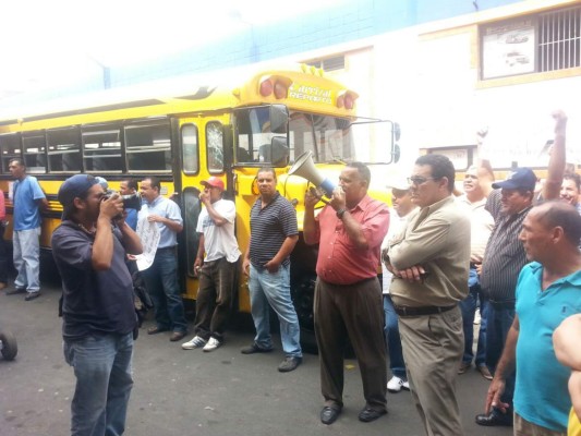 Sector Transporte piden cobro de tarifa real