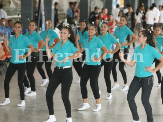 ¡Orgullo! El Instituto Central Vicente Cáceres celebra su 139 aniversario