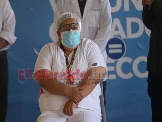 Así inició el proceso de vacunación contra el coronavirus en Honduras (Fotos)