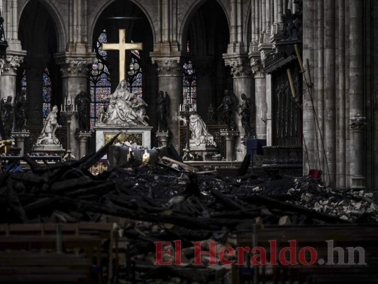 Así luce la catedral de Notre Dame a un mes del incendio