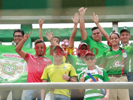 Aficionados deben pasar ocho anillos de seguridad para entrar al Yankel