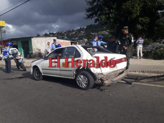 Las fuertes imágenes que dejó el accidente de tránsito en el bulevar FFAA de Honduras
