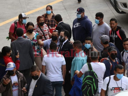 Así se marcharon los diputados de Libre después del alboroto en el Congreso Nacional  