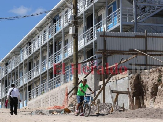 Así se desarrolló la inspección de los 'contenedores casas', proyecto por el que es investigado Ebal Díaz (FOTOS)