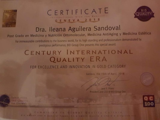 Ileana Aguilera recibe alta distinción médica por su excelencia, liderazgo e innovación