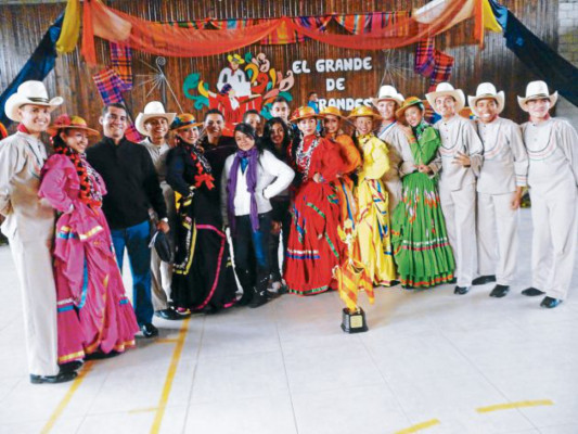Derroche de folclore en 'Grandes de grandes”