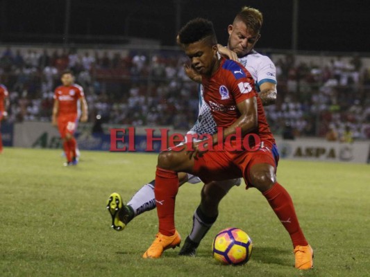 Platense y Olimpia empatan en Puerto Cortés en el repechaje del fútbol de Honduras