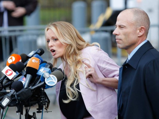 Actriz porno Stormy Daniels demanda a Donald Trump por difamación