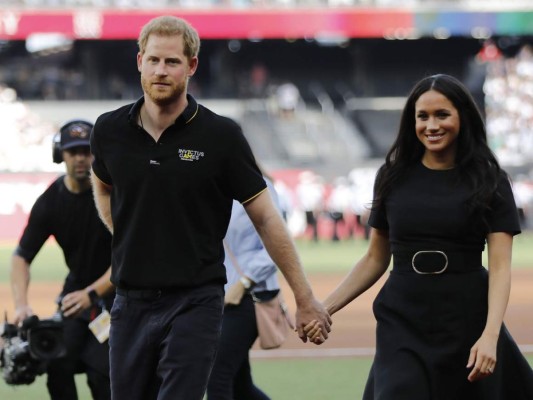 Los duques Meghan Markle y Harry programan su primer viaje junto a su hijo Archie