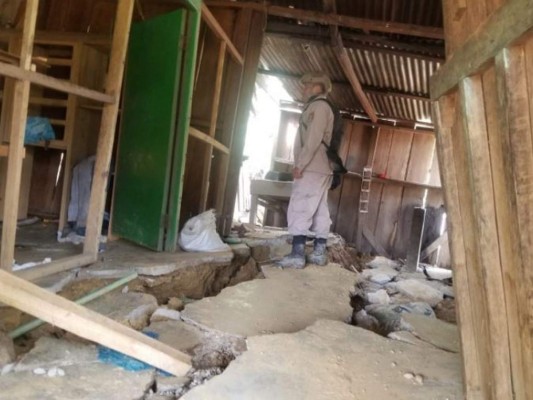 FOTOS: Destrucción y desesperación en Santa Bárbara tras paso de Eta y Iota   