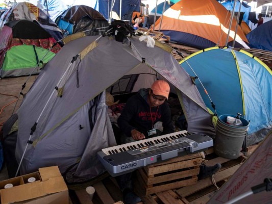 México otorga 8,727 visas humanitarias a migrantes, mayoría centroamericanos