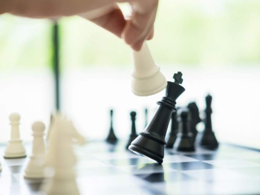 Artículo de Octavio Carvajal: Jugando a perder&nbsp;&nbsp;