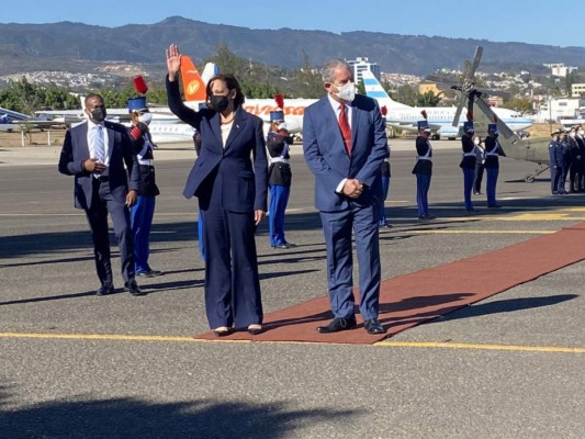 Kamala Harris, vicepresidenta de EEUU, llega a Honduras para toma de posesión