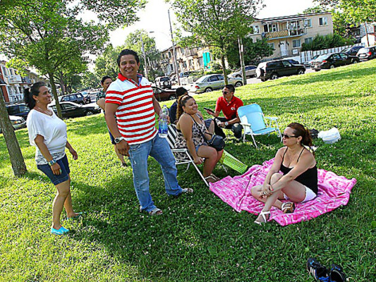 Hondureños de Potrerillos residen ahora en Montreal, Canadá