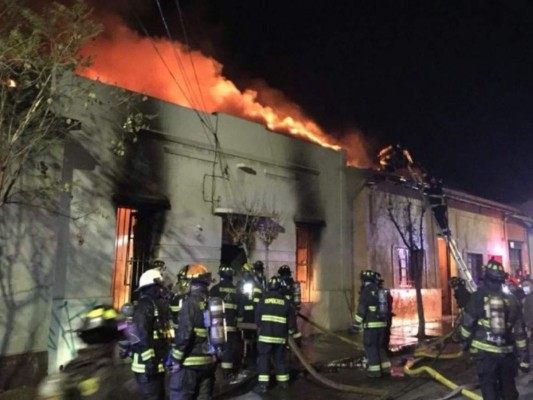Seis adultos mayores muertos y ocho lesionados deja incendio en Chile&nbsp;&nbsp;