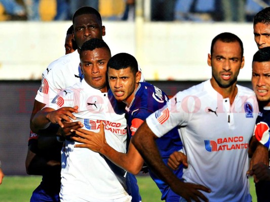 CIRCO: El clásico Olimpia 2-2 Motagua: Juego aburrido, un golazo, un dulce niño y un hincha que pasará a la historia