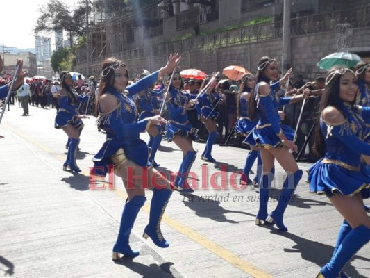 FOTOS: Los cuadros de palillonas que brillaron este 15 de septiembre