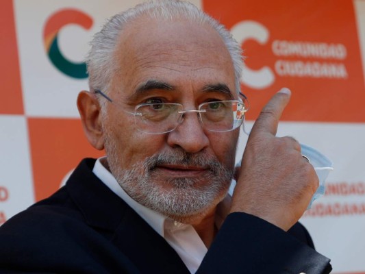 Carlos Mesa reconoce su derrota y dice que ayudará al gobierno&nbsp;&nbsp;