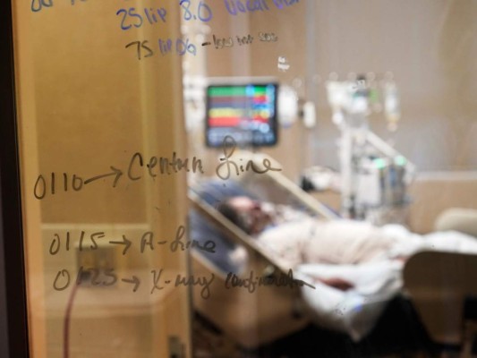 Luisiana: Hospitales abarrotados por el virus esperan a Ida