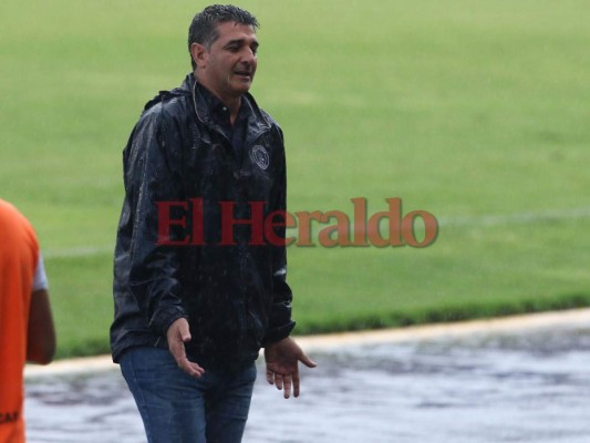 Diego Vazquez arremete contra los árbitros y le manda un mensaje a Pedro Rebollar