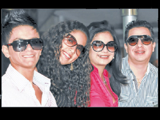 Lentes extravagantes al estilo de party rock