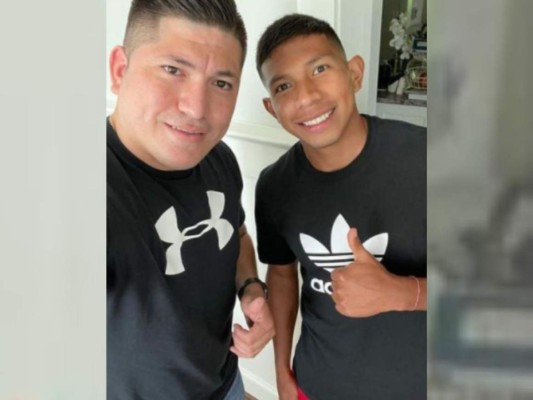 Así es la vida de Alejandro Arita, el joven hondureño barbero de las figuras del DC United