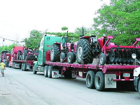 Matrícula de equipo de construcción y de maquinaria agrícola será obligatoria