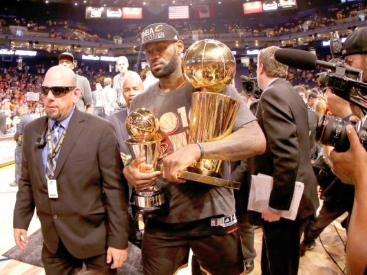 Lebron James, jugador MVP de la final por 3ra vez