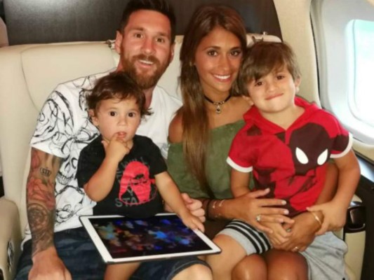 Leo Messi y Antonella Rocuzzo regresan a Barcelona después de su luna de miel