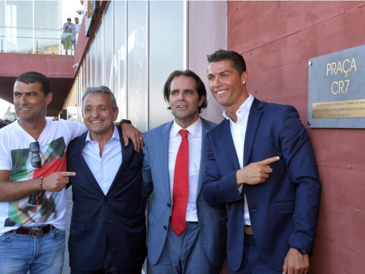 El primer hotel 'CR7' abre en Madeira, que rebautiza su aeropuerto 'Cristiano Ronaldo'