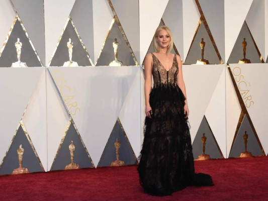 Las famosas peor vestidas en la 88 edición de los premios Oscar