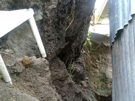 Honduras: Se derrumba muro al oriente de la capital