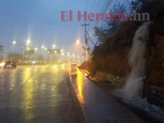 Torrencial lluvia cayó sobre la capital de Honduras&nbsp;&nbsp;