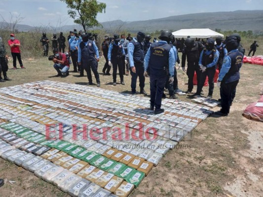 Incineran 2,392 kilos de clorhidrato de cocaína decomisados en Honduras &nbsp;&nbsp;