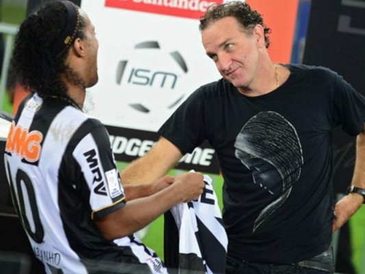 Ronaldinho y su fama de impuntual... 'Siempre tenía excusas así', dice su exentrenador