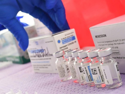 Vacuna de Johnson y Johnson debería incluir coágulos como efectos secundarios raros&nbsp;&nbsp;