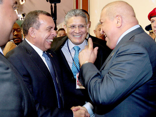 'Pepe' critica a la prensa y bromea sobre 'Mel'