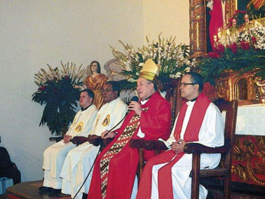 José Antonio Salinas Avery, sacerdote, doctor en teología y párroco de Ojojona