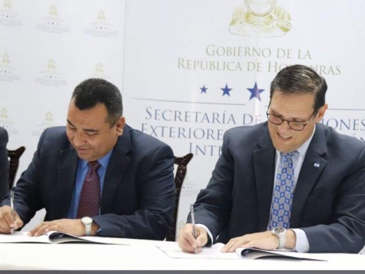 Convenio con azucarera beneficiará a migrantes hondureños retornados