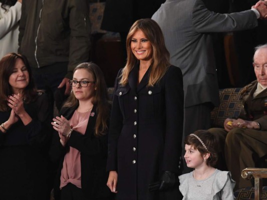 Vídeo: La escasa ovación de las mujeres demócratas a Melania Trump tras su llegada al discurso del Estado de la Unión