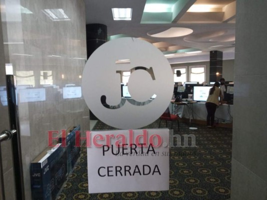 Sin datos oficiales y hermetismo en el centro de cómputo del CNE