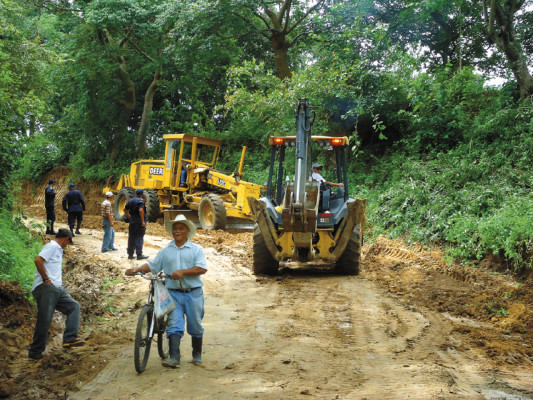 Preparan rehabilitación del paso con instalación de puente provisional